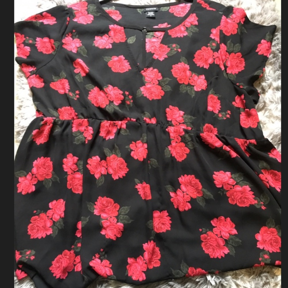Torrid floral top size 3